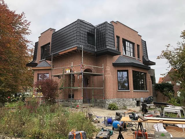 Moderne Dakoversteek